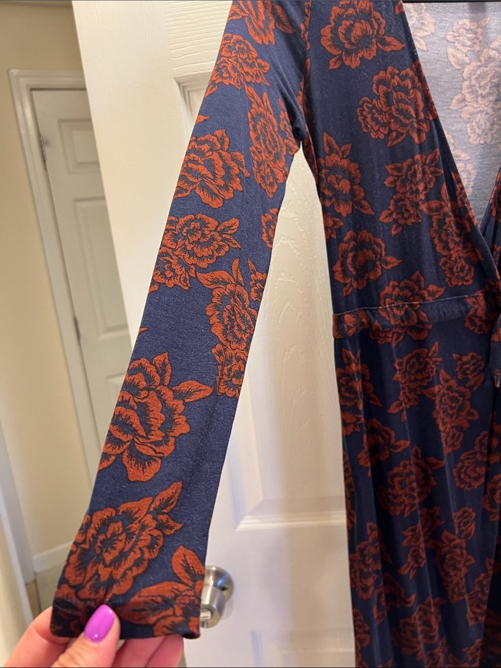 Forever 21 Navy Wrap Dress with Rust Floral Print - Picture 2 of 7